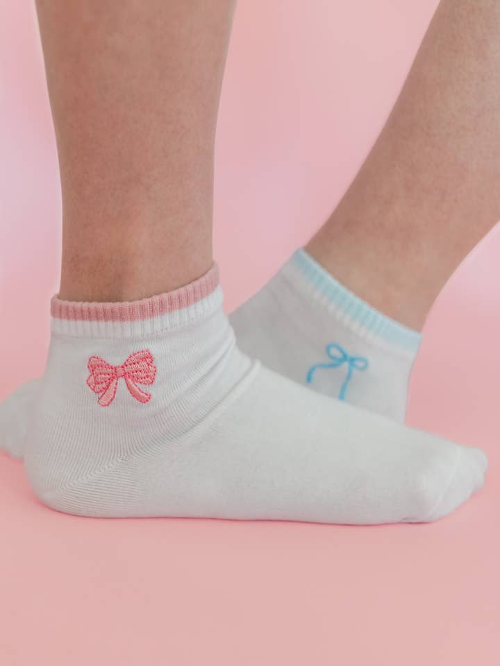 Rock Paper Scissors - Wholesale Socks - Women's - Women's Embroidered Ankle Socks