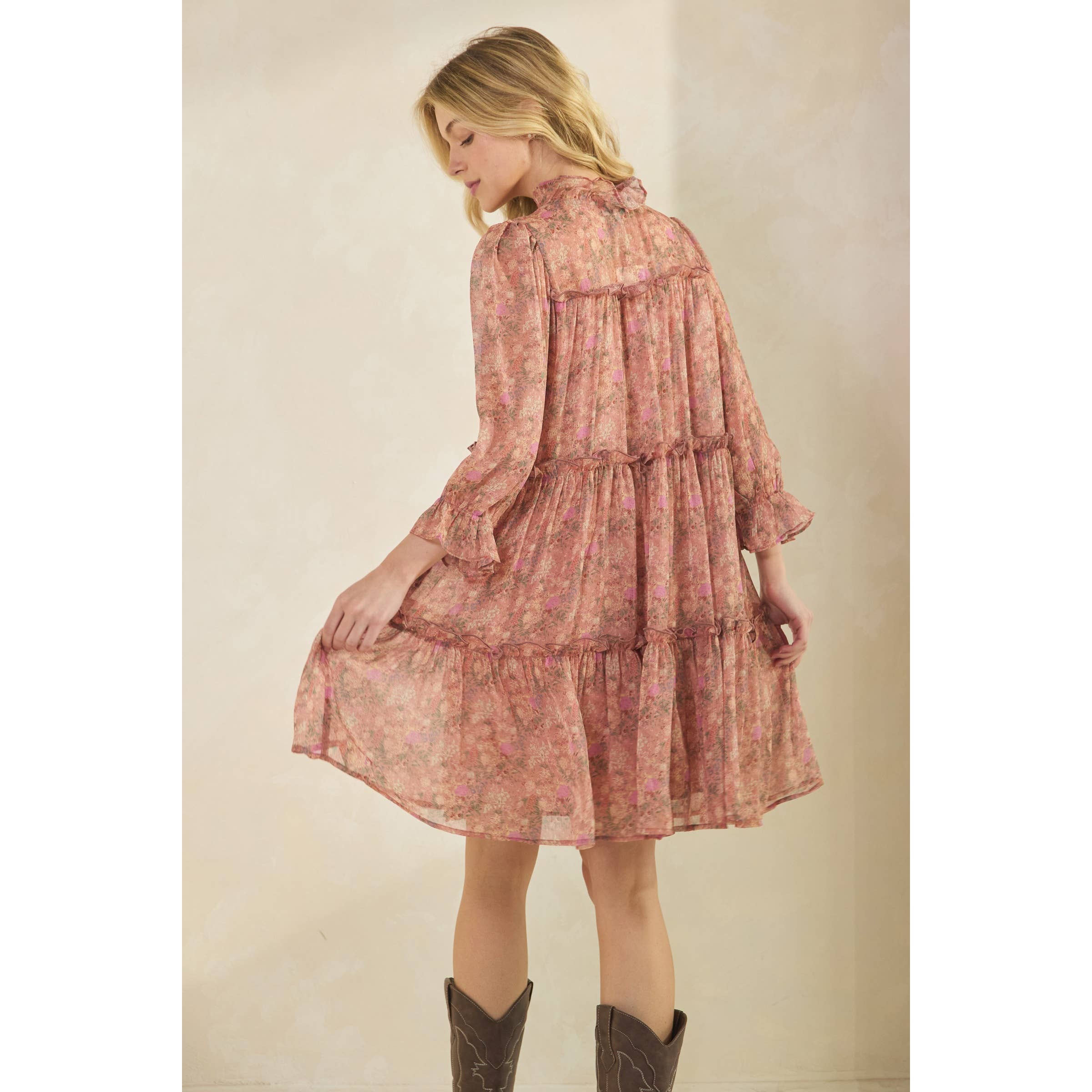 Sage + Fig - Wholesale Dress - Women's - VINTAGE-INSPIRED FLORAL TIERED RUFFLE DRESS (SD7768)8