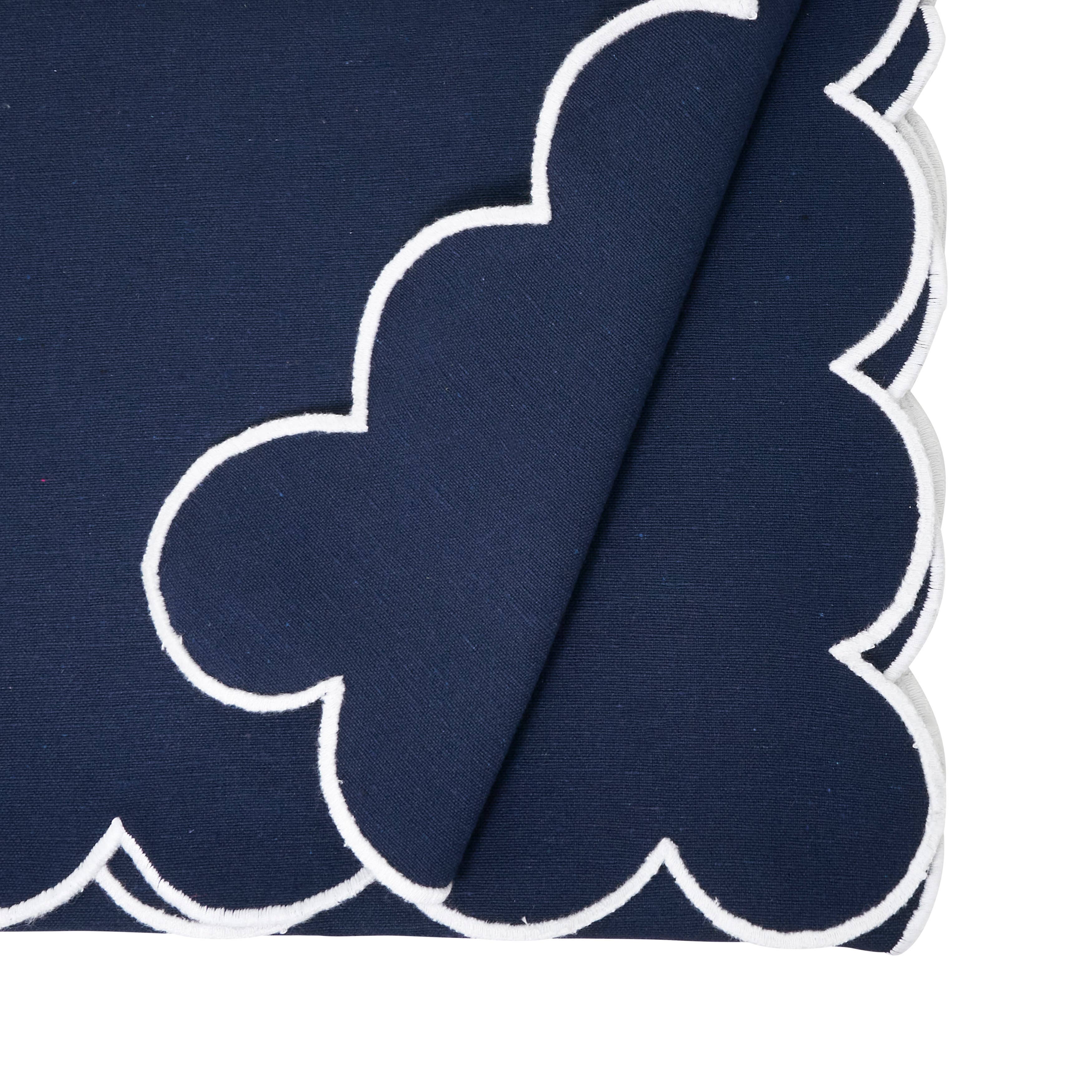 Saro Lifestyle - Wholesale Table Runner - Cotton Scalloped Table Runner34