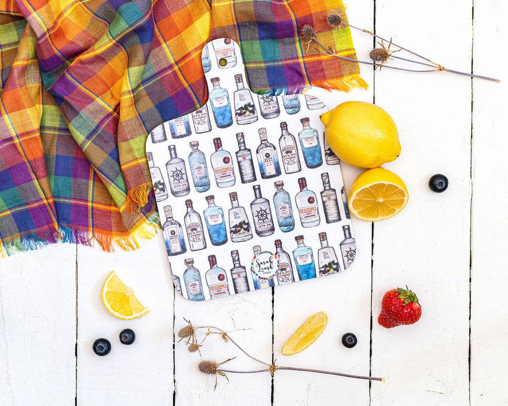 Sarah Leask Studio – wholesale Cutting board – Scottish Gin Mini Chopping Board 2
