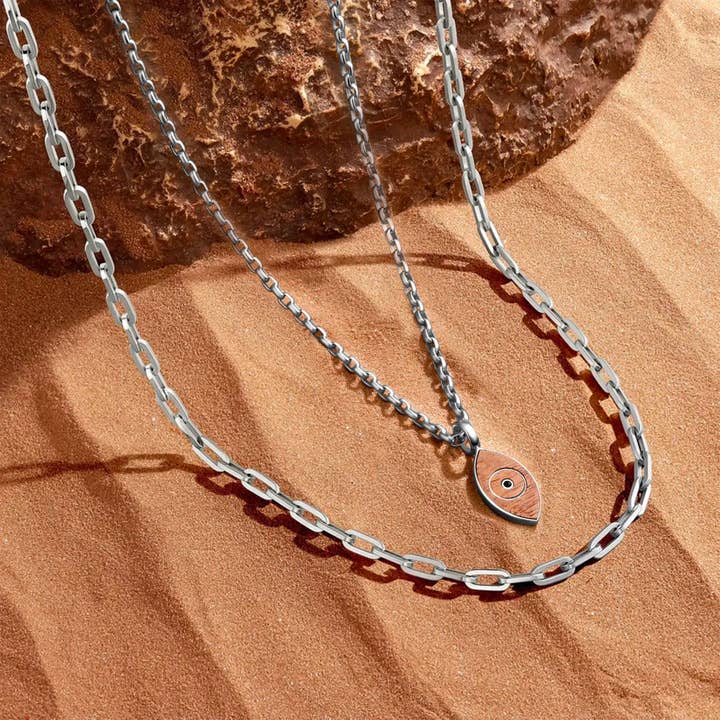 Centrerad styrka halsband set för wholesale av Karma And Luck