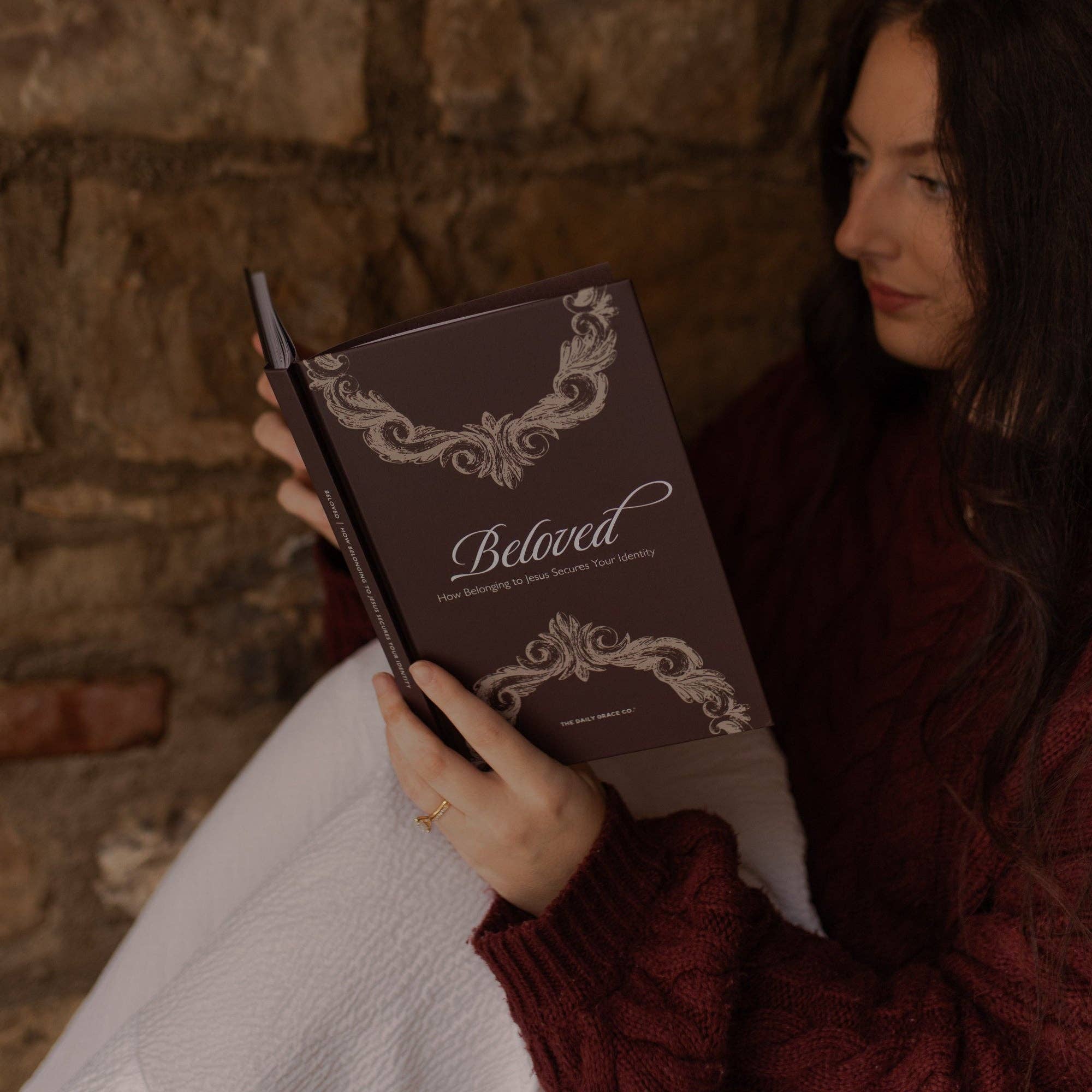The Daily Grace Co - Vente Religion - Bien-aimé | Anthologie | Comment appartenir à Jésus sécurise votre identité10
