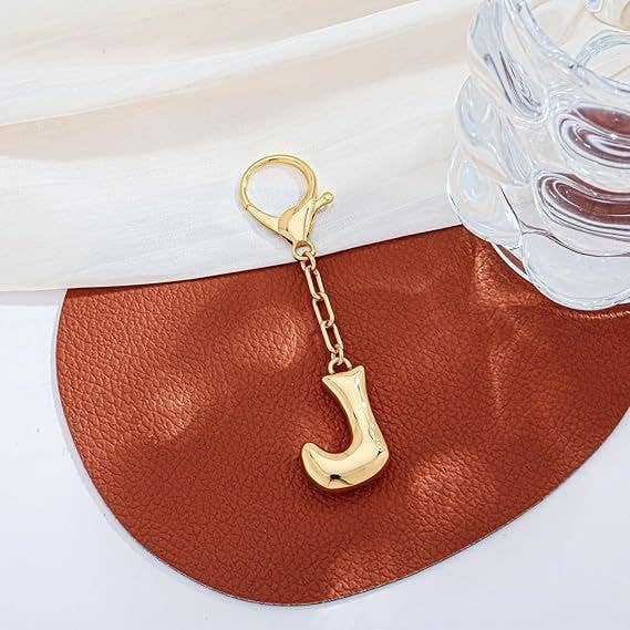 JOSSLYN by wall to wall - Wholesale Keychain - Women's - Bubble Letter Monogram Bag Charm Key Chain | 40KC1616
