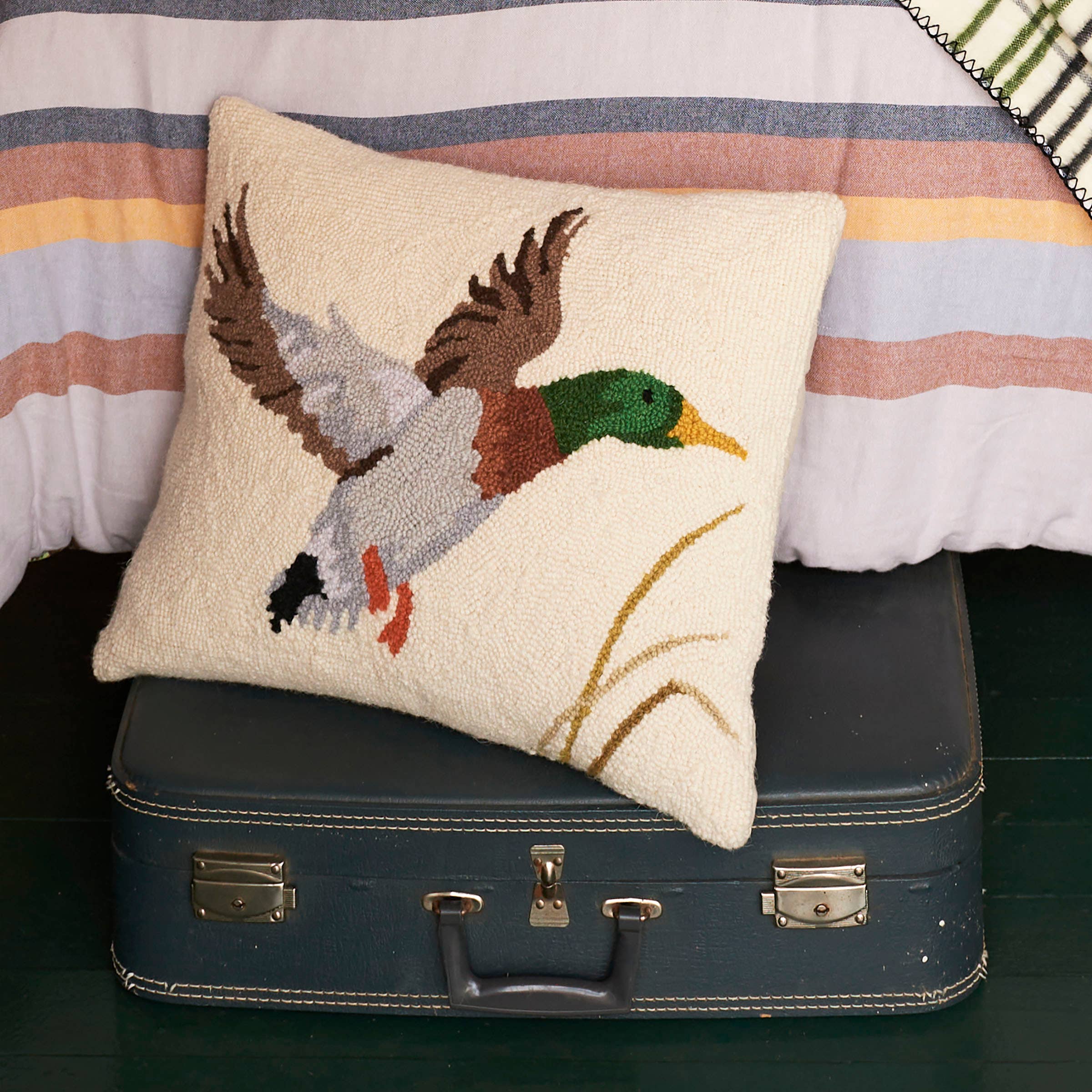 Peking Handicraft - Venta al por mayor Cojín decorativo - ALMOHADA DE ANZUELO MALLARD DE CAMP WANDAWEGA - Camp W2