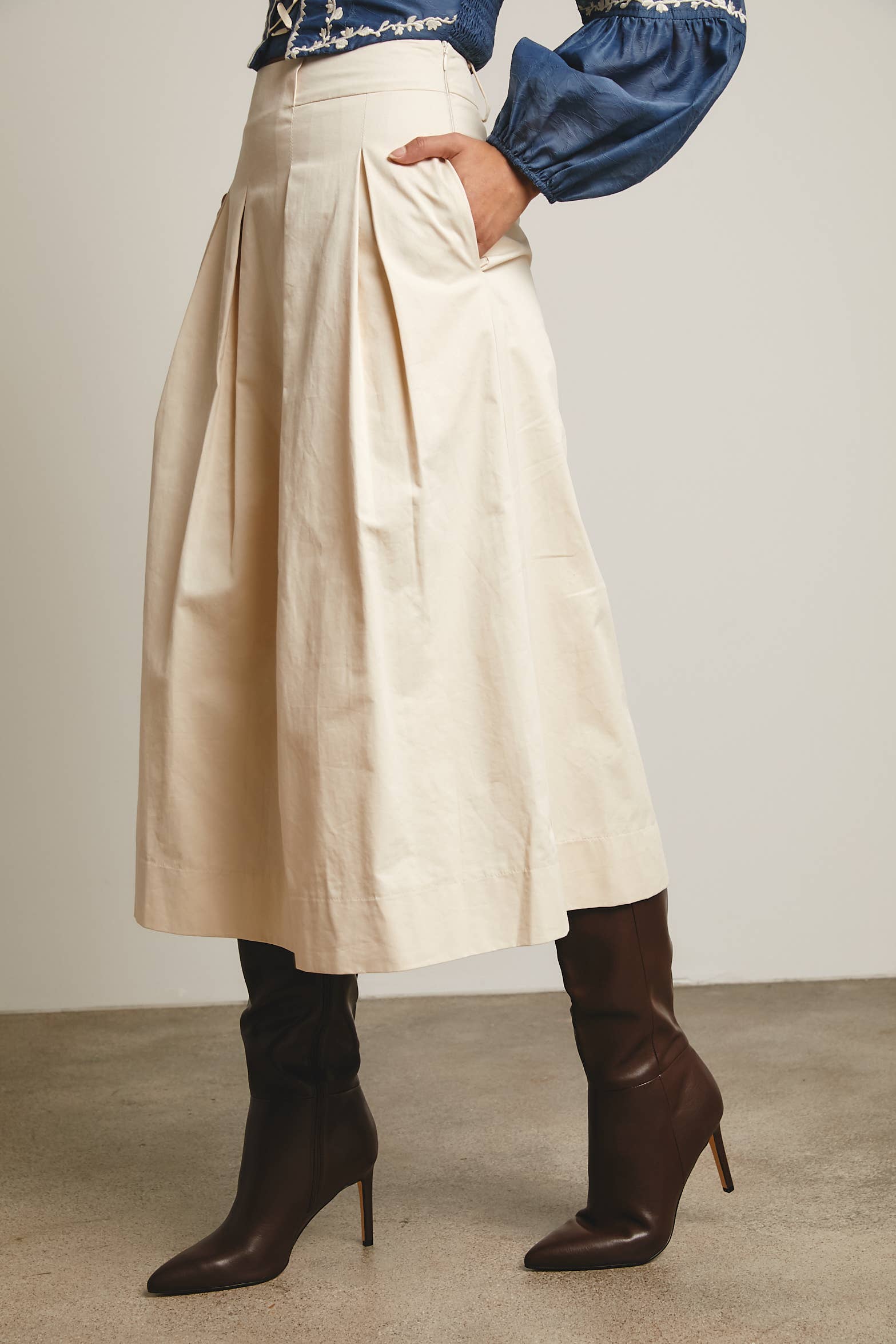 Forte – Engroshandel Nederdel - Dame – Plisseret A-line Midi Nederdel FSK000116