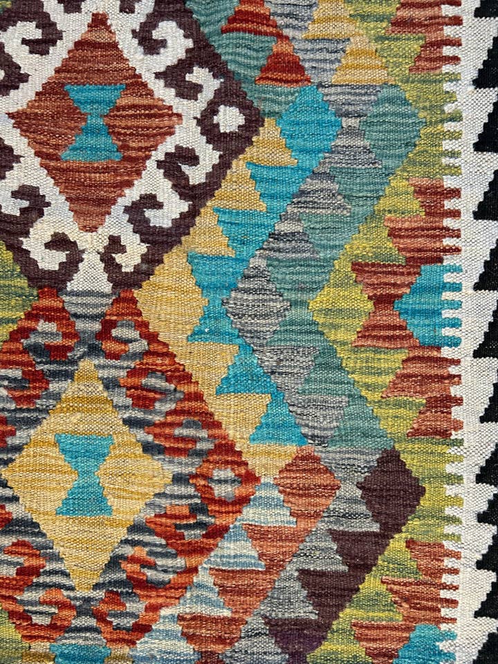 Kilim 4'x6' Rug for wholesale by Turkmen Handicrafts