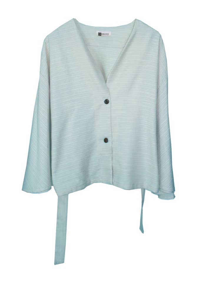 Jas Edith - Geborduurd Katoen Hemelsblauw voor wholesale door M.R BRAVO