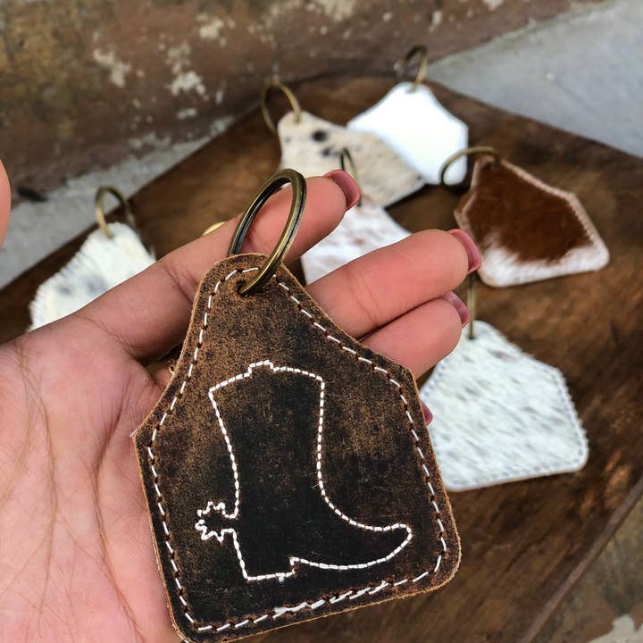 Western Linens - Wholesale Keychain - Women's - Boot Vintage Cowhide & Leather Keychain  Â