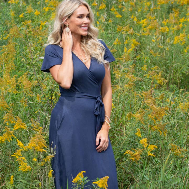 Índigo Rebajas - Conjunto de vestido largo cruzado Savannah de venta al por mayor en Faire