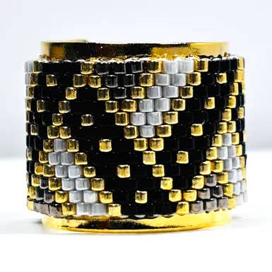 Bague Ghalib faite à la main en Miyuki pour la vente par Bellalu Jewelry and Accessories