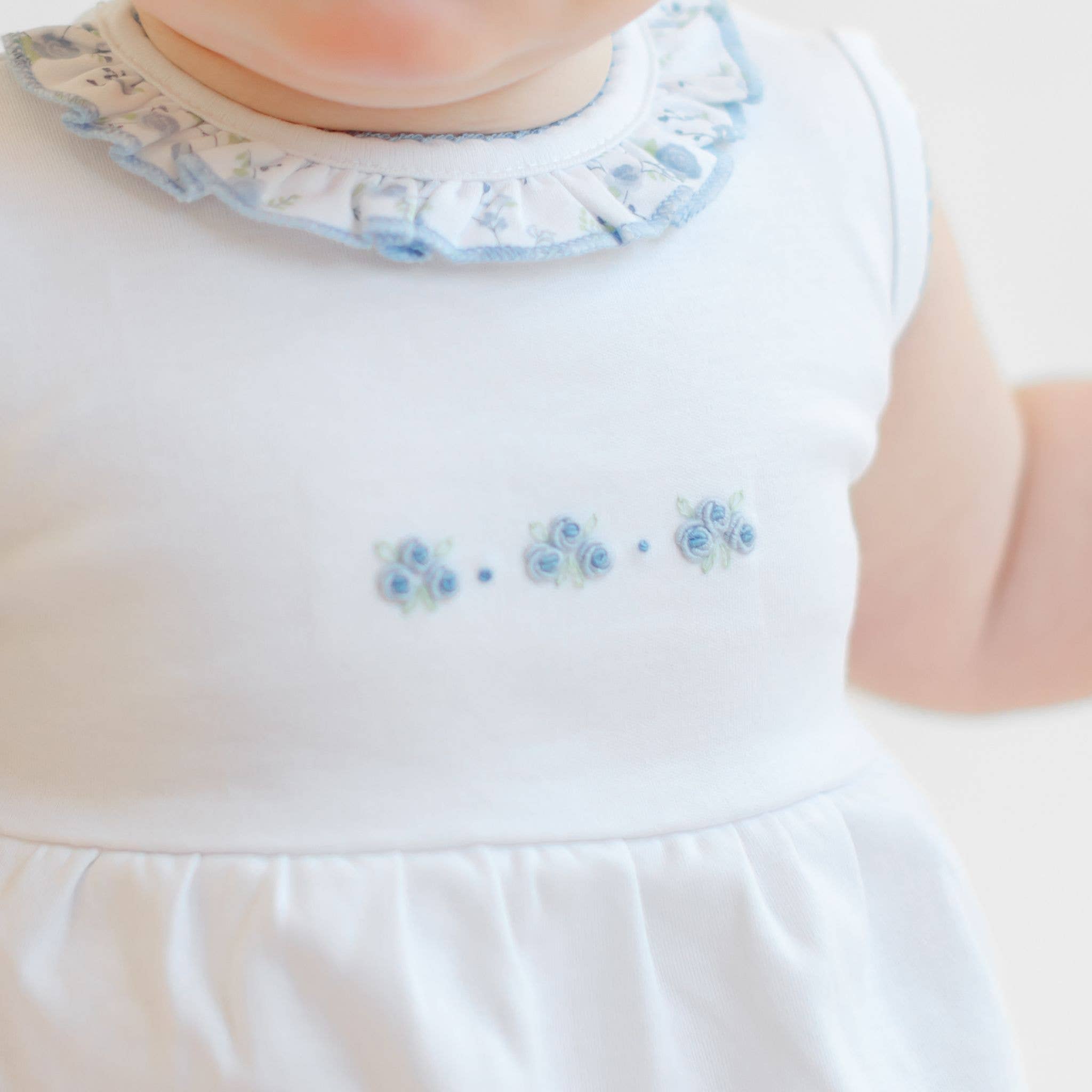 Magnolia Baby – Großhandel Body (ohne Füße) – Baby – Skylar's Classics Bestickte Blase1