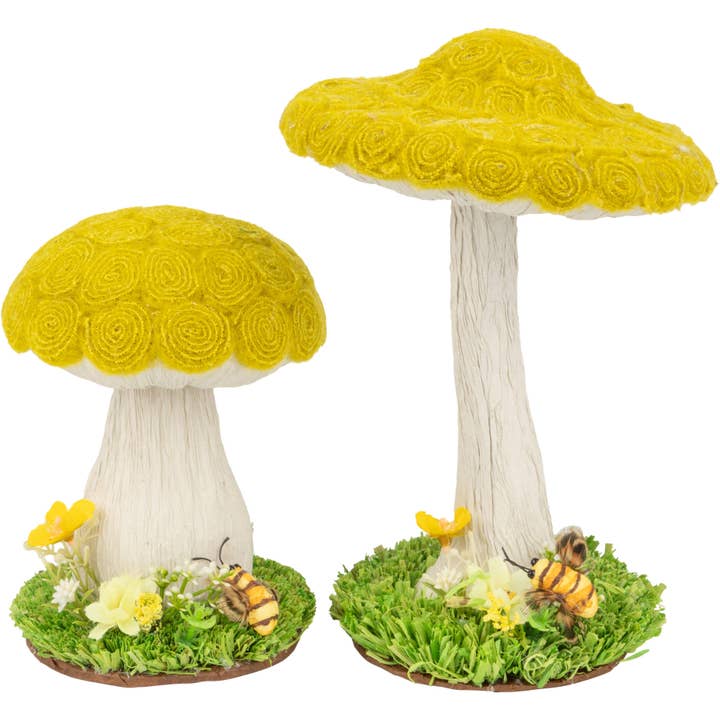 A64214 : 2 pièces assorties de champignons, fleurs de poivre vert/tige, mousse verte, 6,75 pouces pour la vente par Silver Tree Home & Holiday