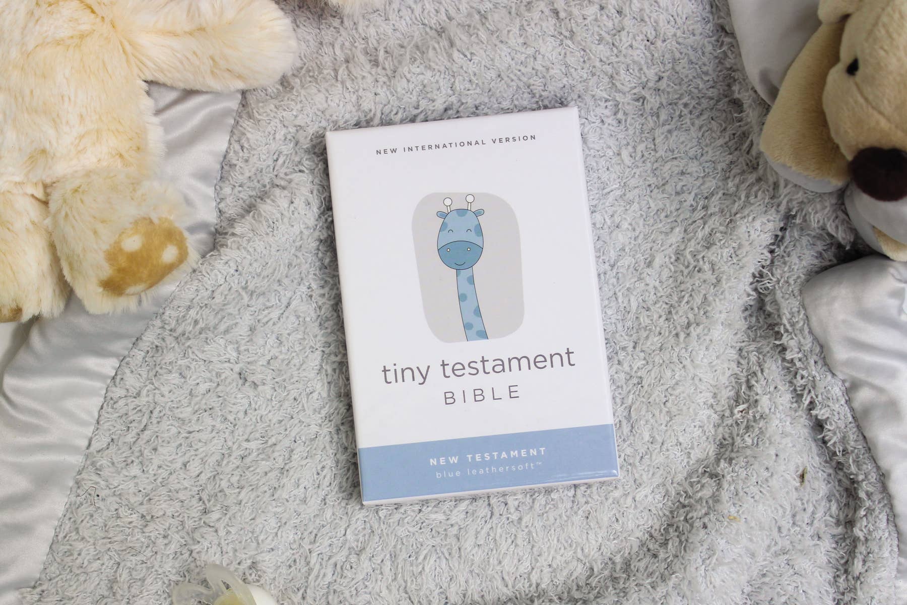 HarperCollins Christian Publishing - Wholesale Religion Book - NIV Tiny Testament Bible New Testament Leathersoft Blue8