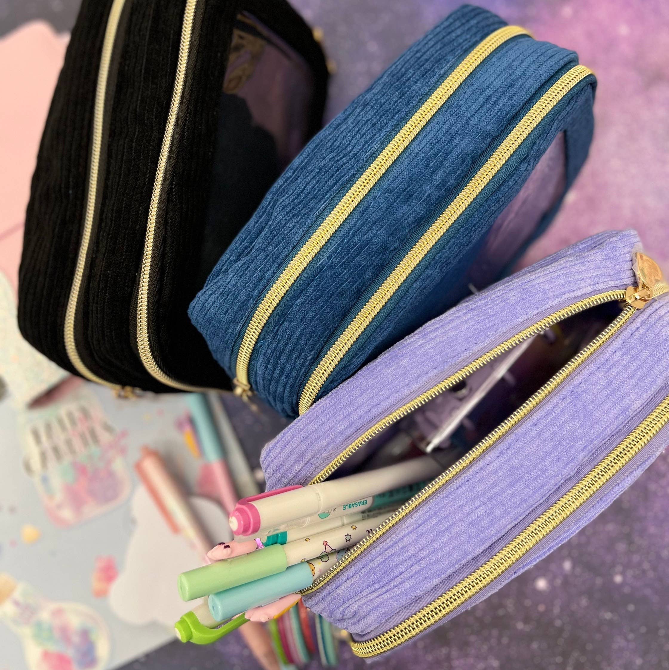 zizi&me - Wholesale Pencil Case/Pouch - Corduroy ITA pouch with clear vinyl window to display pins3