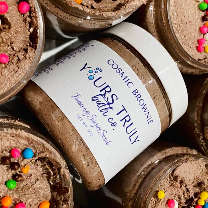 Yours Truly Bath Co – Engroshandel Bodyscrub/eksfolierende produkt – Kosmisk Brownie Skummende Sukker Scrub0