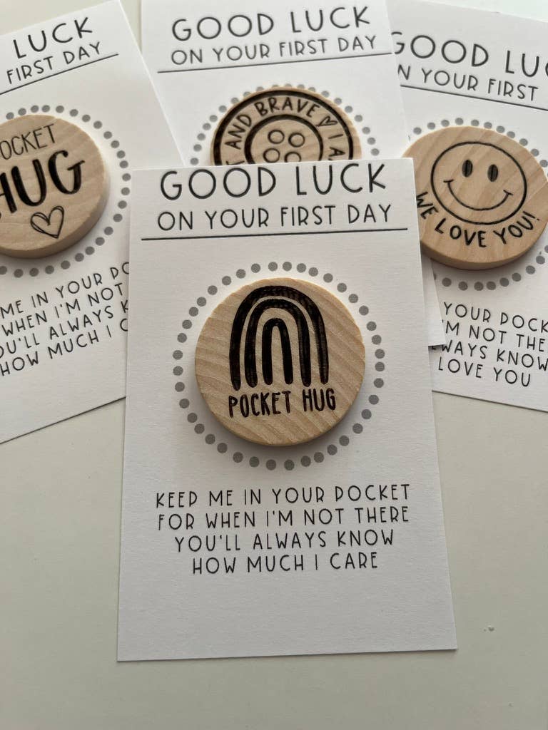 Handmade by Hammero - Vente Jeton/pièce de collection - Retour à l'école câlin de poche, bouton courageux et sourire7