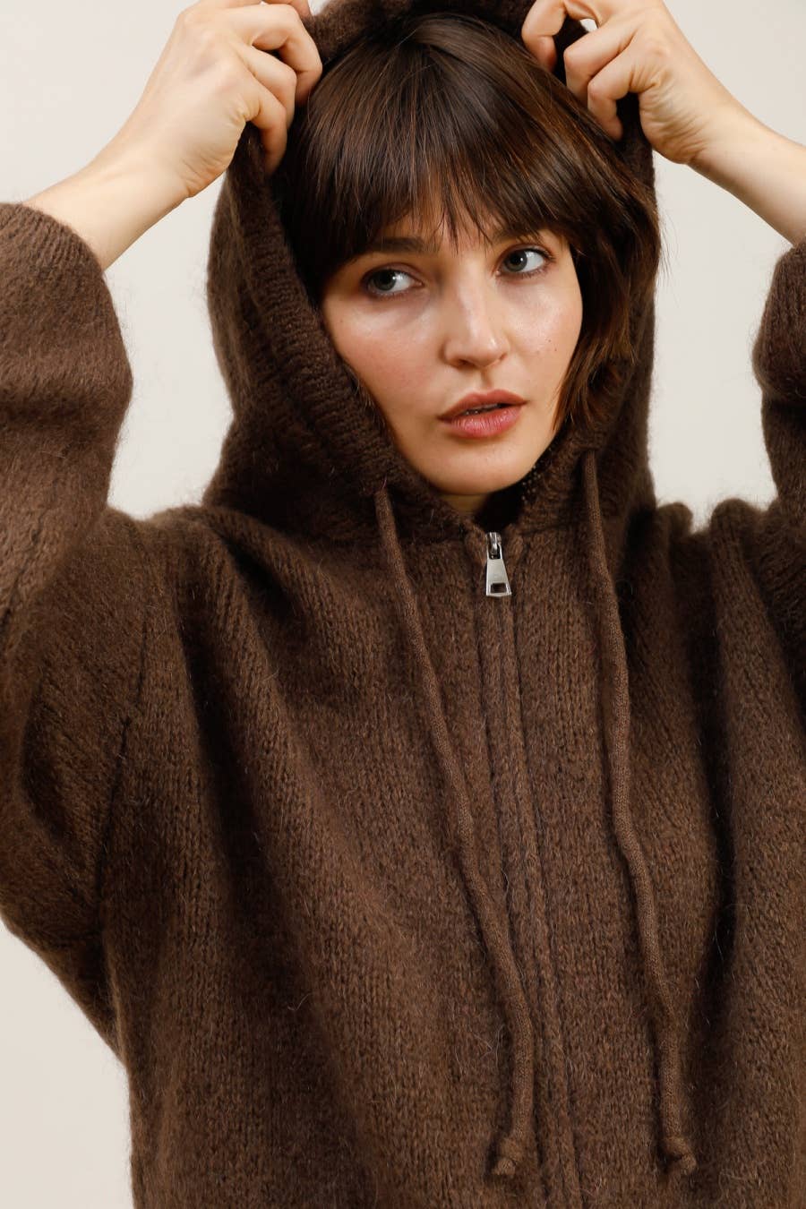 NAÏS PARIS - Vendita all'ingrosso Cardigan - Donna - Cardigan con cappuccio e zip in mohair e lana24