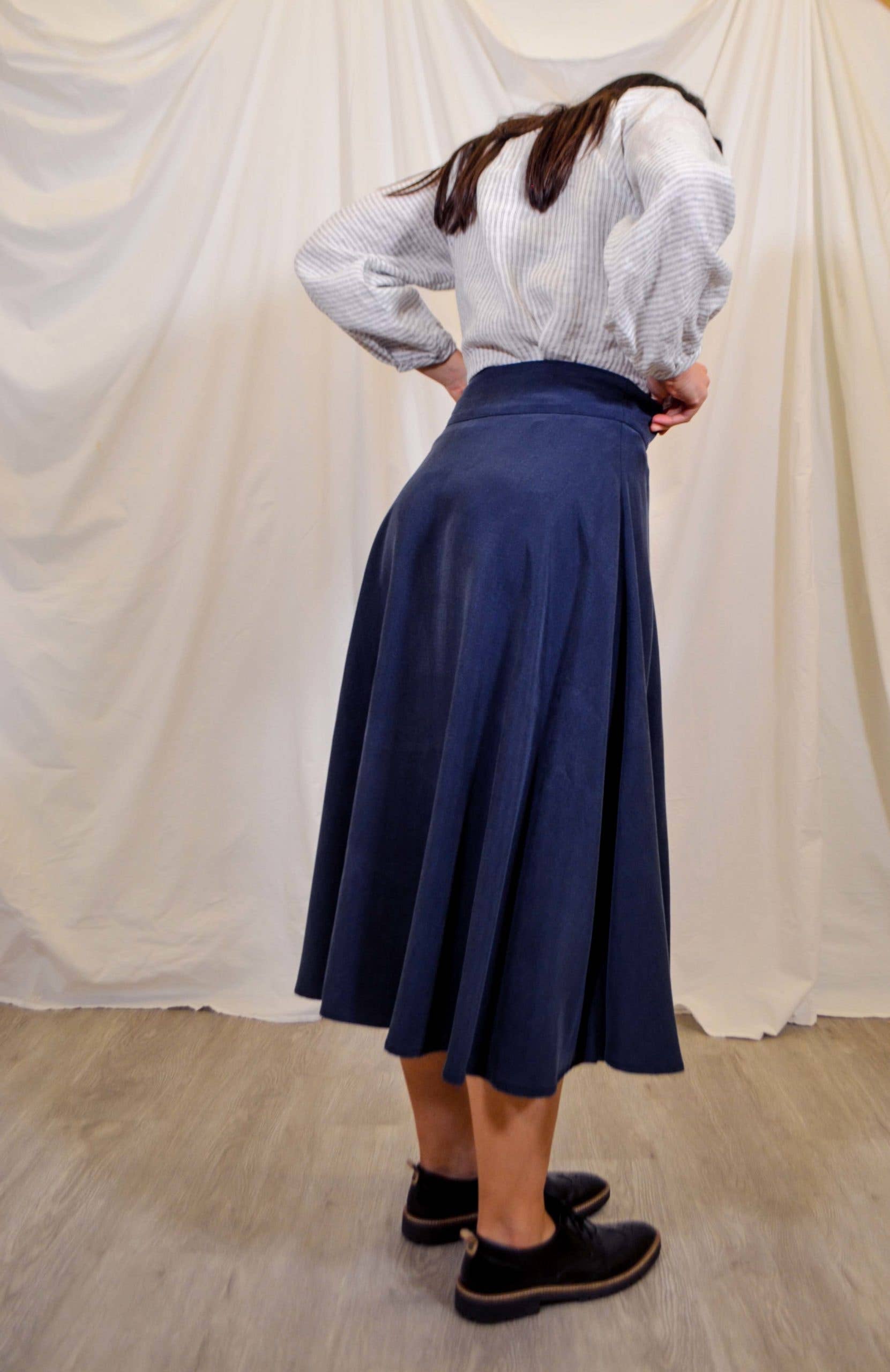 The Maker Collection – Engroshandel Nederdel - Dame – Tencel midi A-formet nederdel i marineblå2