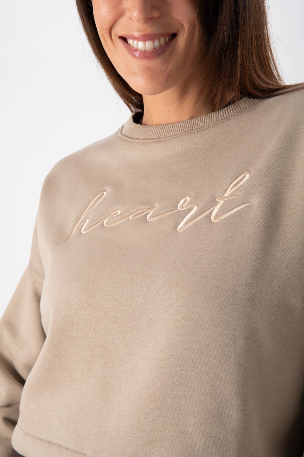 HEART and SOUL - Wholesale Sweatshirt - Women's - Felpa Corta Donna – Hamptons Sand | Heart and Soul2