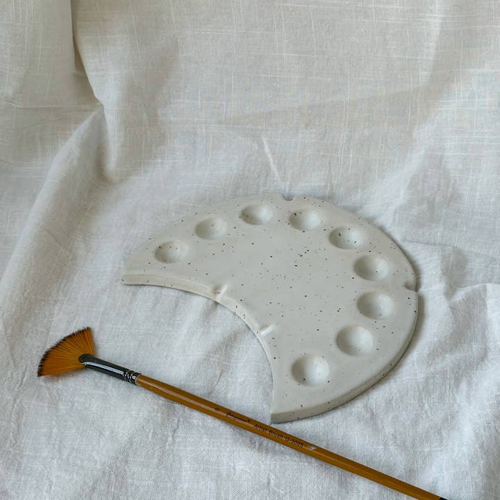 Little Lily Pottery - Wholesale Palette/Mixing Tray - Crescent Artist Palette | Ceramic Paint Palette1