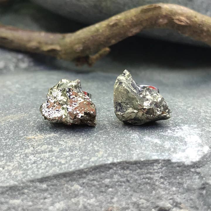 Naturliga Raw Pyrit dårar guld ädelsten allergivänliga dubbar för wholesale av Earth Play Studios