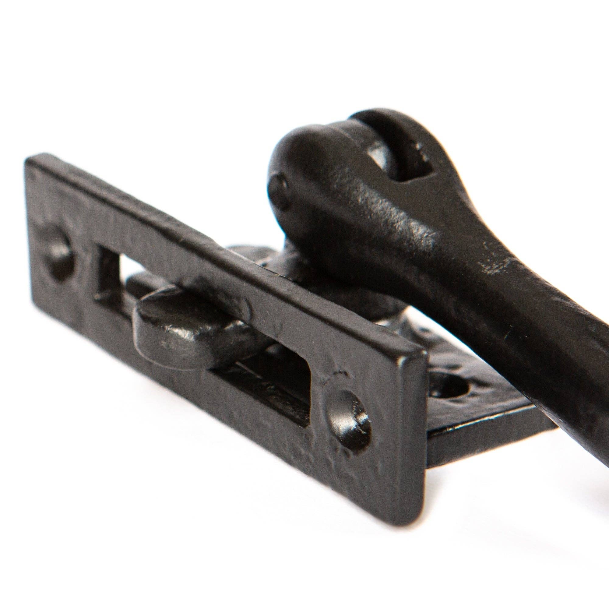 Rinkit Ltd – wholesale Knob/pull – 90mm Right Hand Black Rustic Window Fastener  Hammer & Tongs3