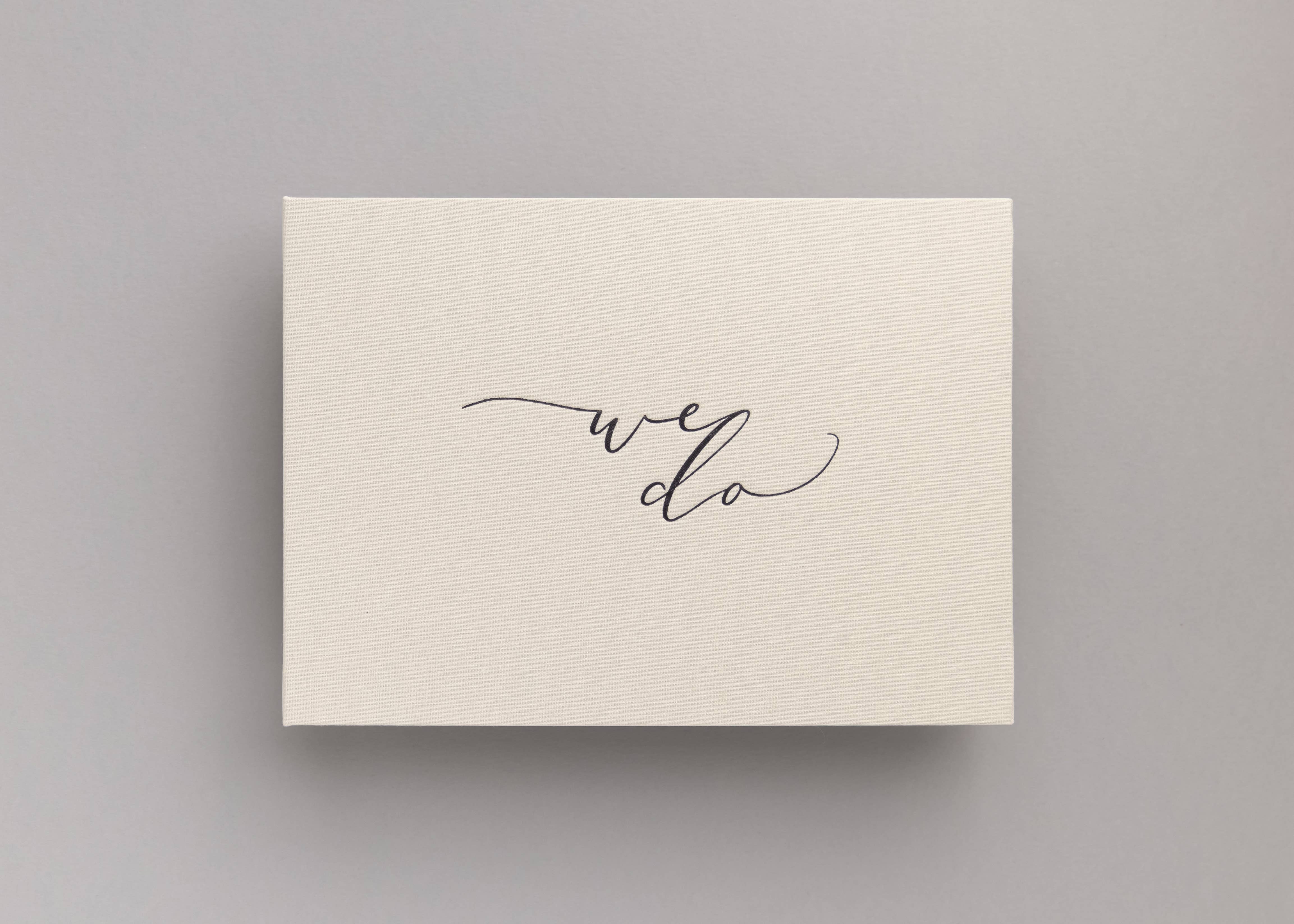 The Motion Books – wholesale Minnesbok - Barn och baby – VI GÖR Bröllop Videoalbum | Videobok