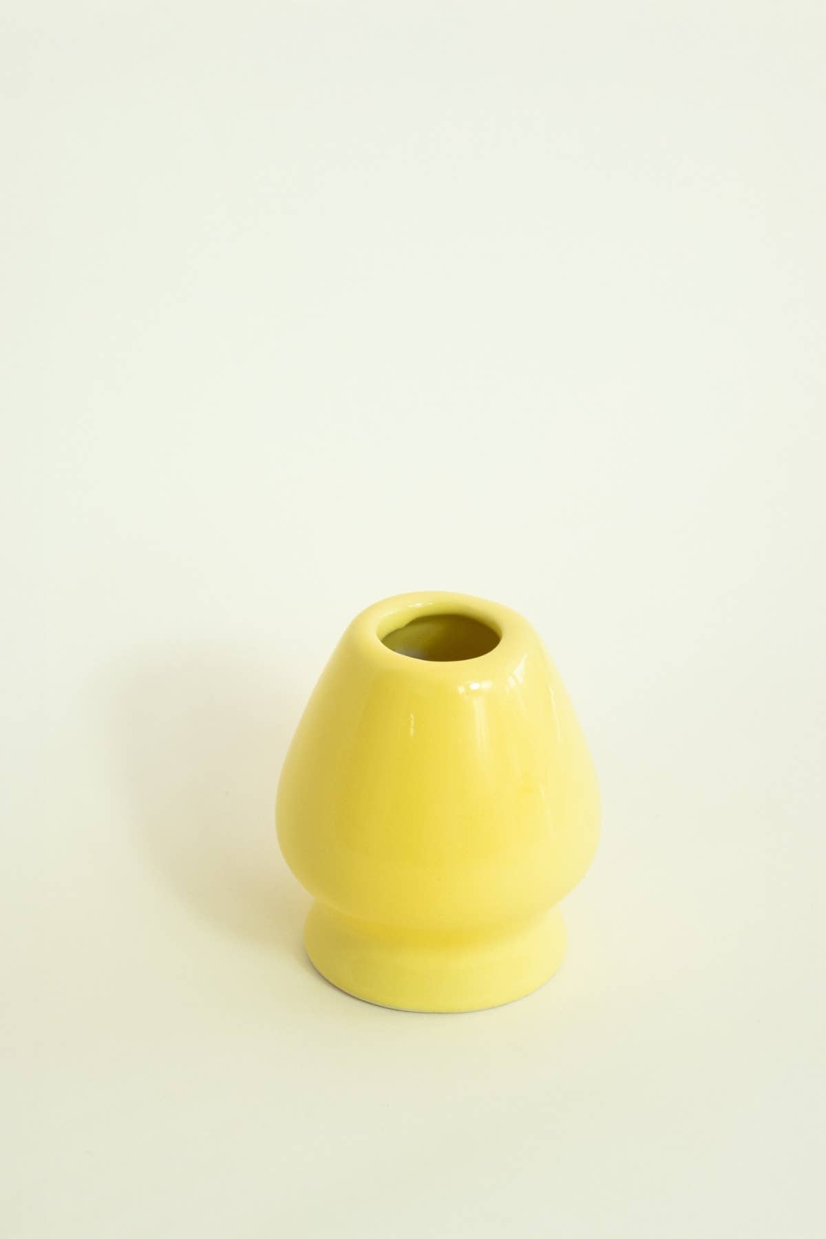 Beige & Stone – Tigela por atacado – Conjunto artesanal de tigela para matchá e suporte para batedor em cerâmica8