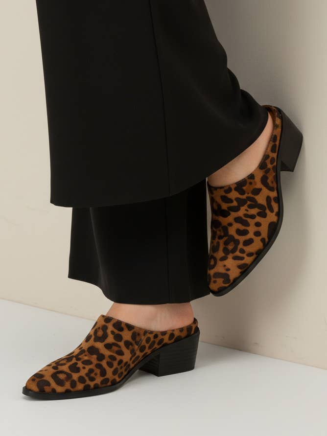 CCOCCI - Wholesale Mules - Women's - GINA POINTED-TOE SLIP ON BLOCK HEEL MULE25