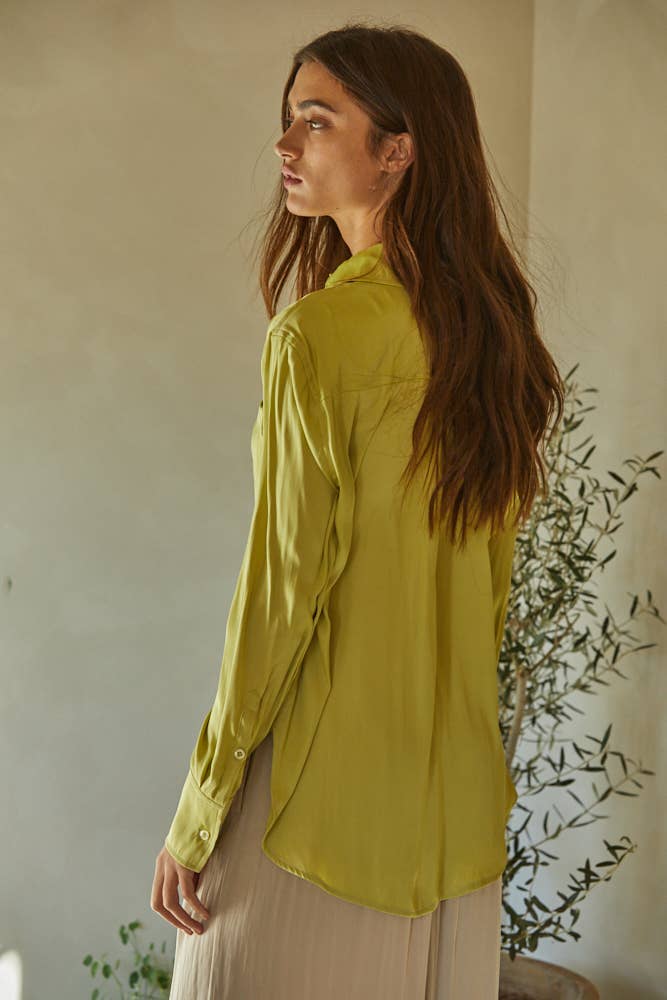 By Together - Vendita all'ingrosso Camicia button down - Donna - L6404 | Top a maniche lunghe con bottoni in raso di poliestere intrecciato1