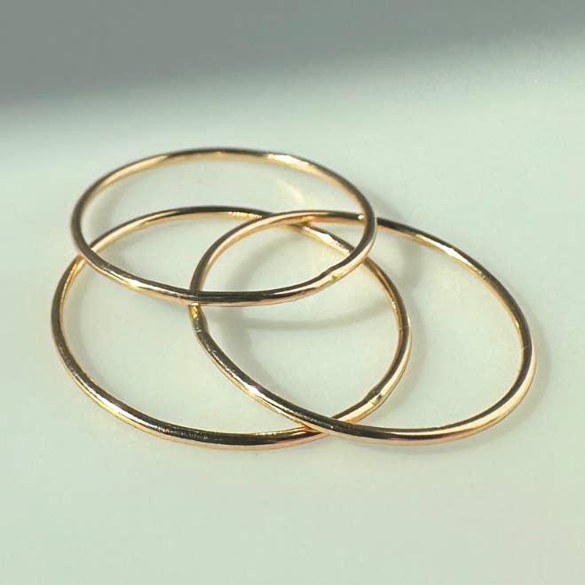 Guldpläterad stapelring - Slät för wholesale av Zaffera Studios