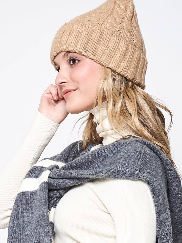 Bonnet en tricot torsadé uni pour la vente par Do Everything In Love®