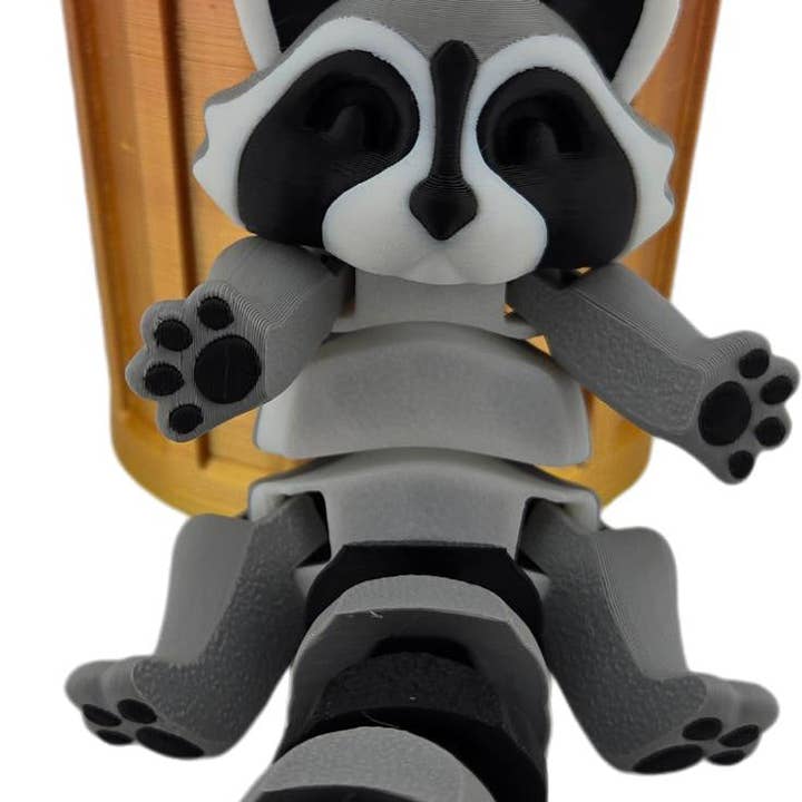 The Geek Galleria – wholesale Dekorativ statyett – 3D-utskriven ledad tvättbjörnsfigur | Realistiska svarta, grå och vita färger | Bedårande skrivbordsdekoration och samlartillbehör | Fidget1