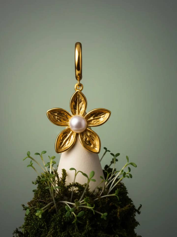 Pendientes Flor de Luz con Perla Central for wholesale by PHOEBE´S