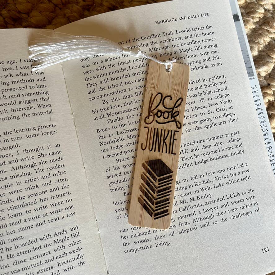 Handmade by Hammero – wholesale Bookmark – Wooden Engraved Bookmark4