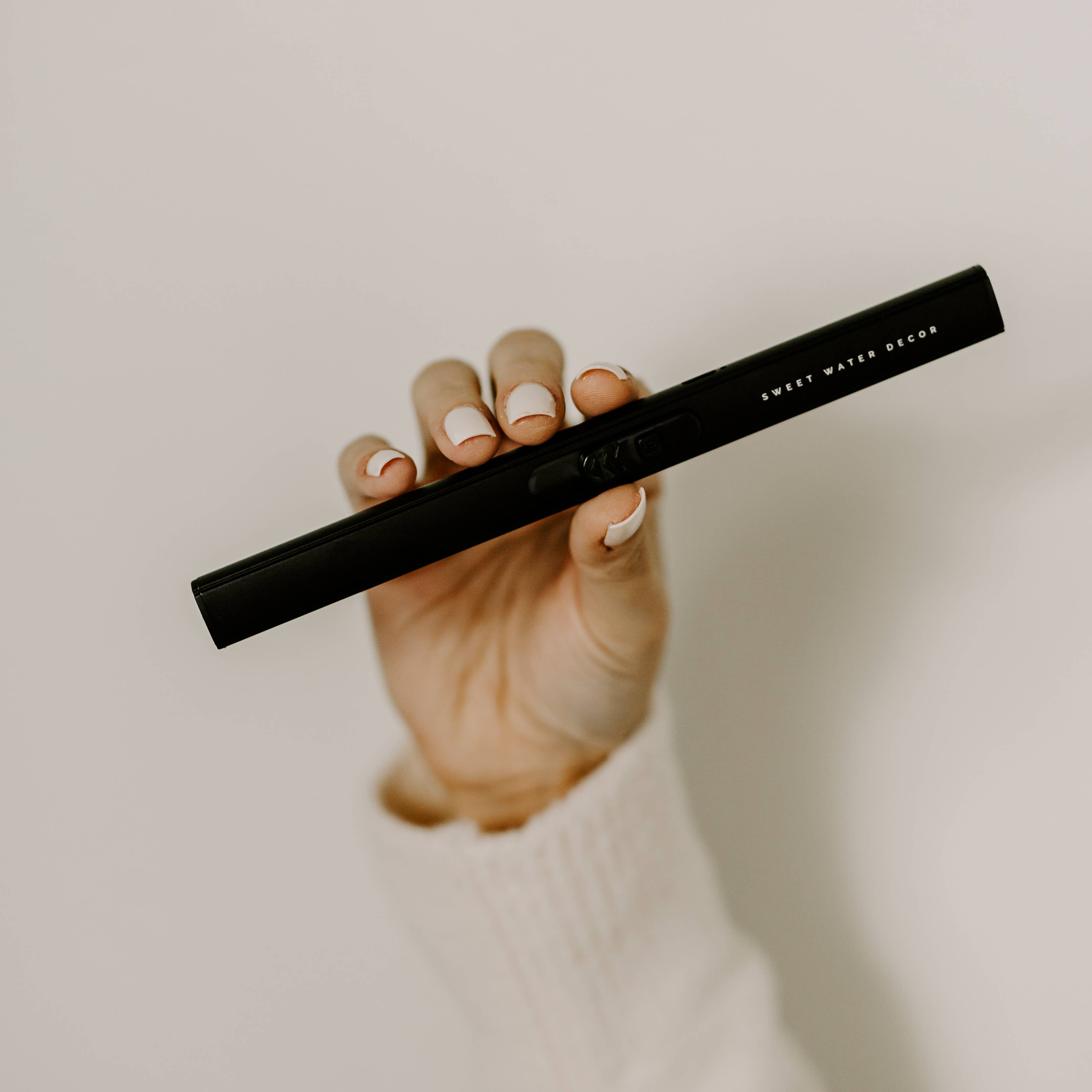 Sweet Water Decor - Wholesale Aansteker - Zwarte oplaadbare elektrische aansteker - woondecoratie en cadeaus8