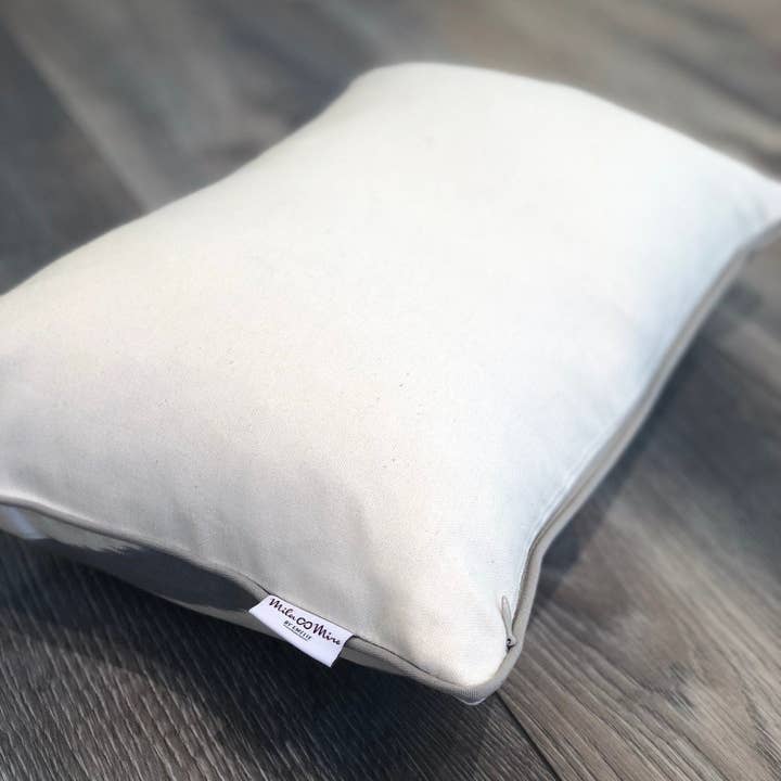 Mila∞Miro by Emelie – Engroshandel Pyntepudebetræk – Silke Ikat Pude Zigzag Grå | Silke Ikat Pude Zigzag Grå2