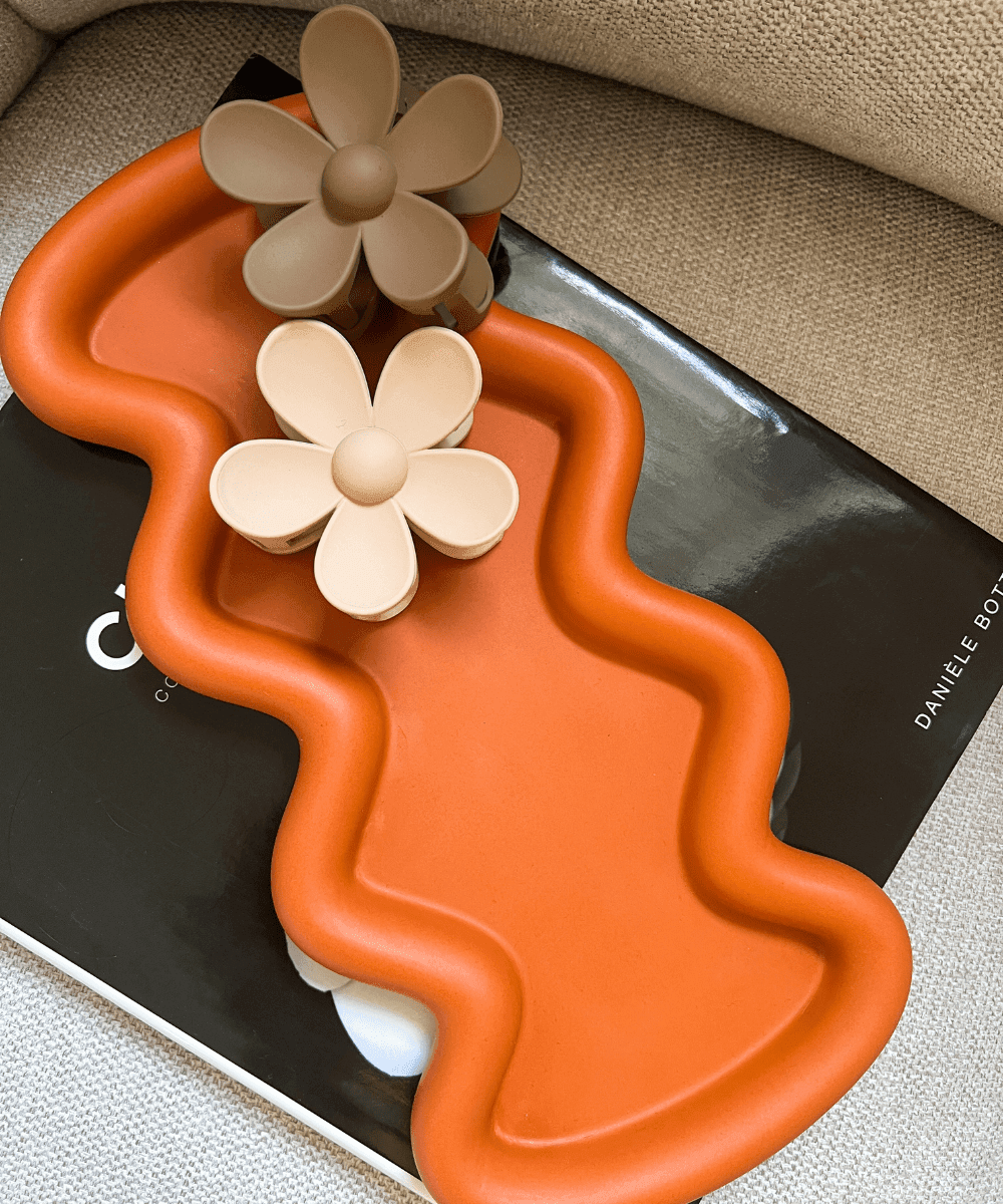 Razzo Studio - Wholesale Decorative Tray - Wavy Tray1