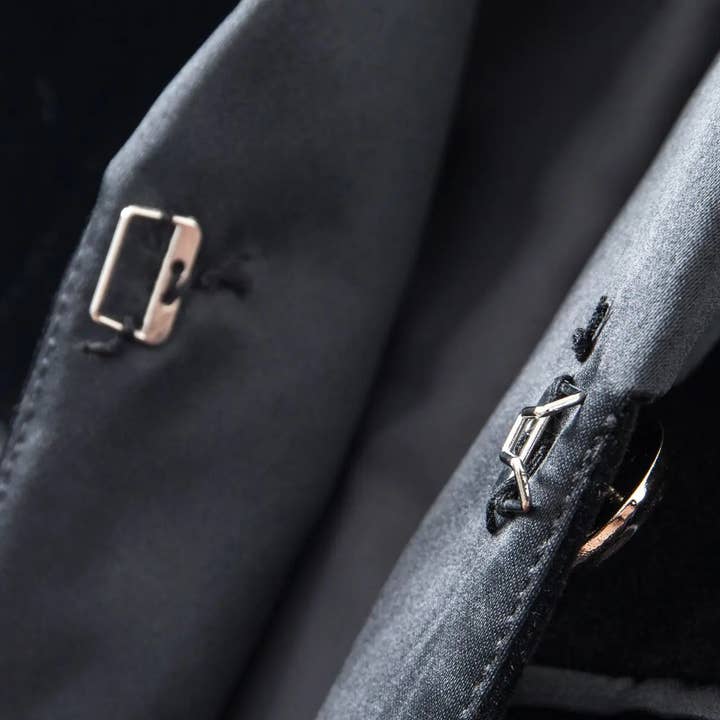 Productseeker - Wholesale Blazer - Women's - BL032 Velvet Blazer V-neck Suit with Satin Collar Slim Suit5