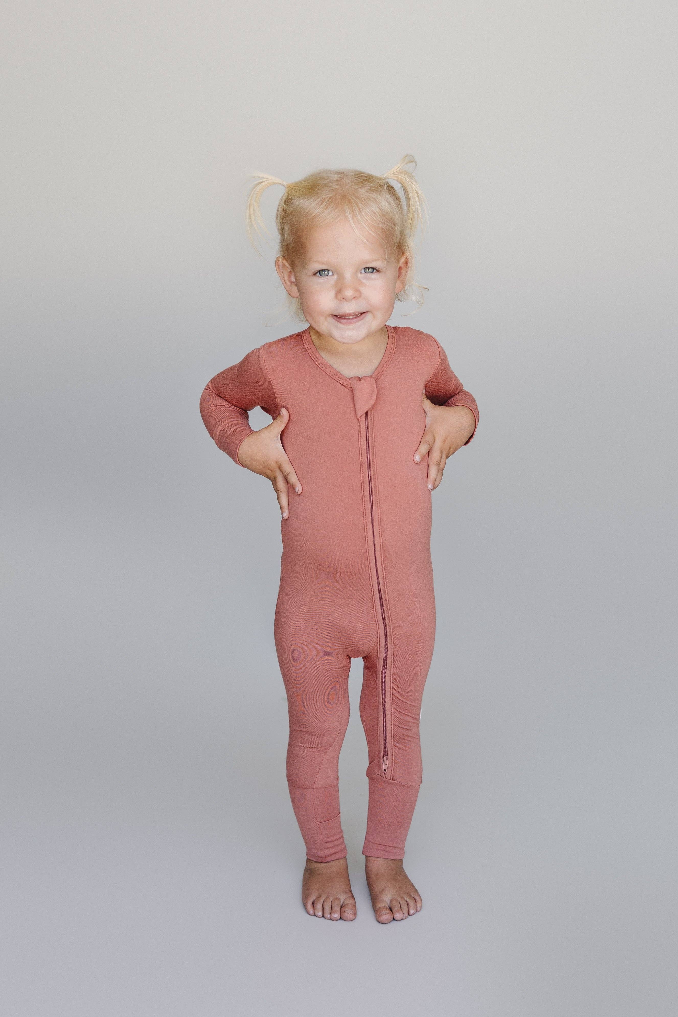 Tiny Tuckets - Wholesale Sleepsuit - Baby - Convertible Zip Footie4