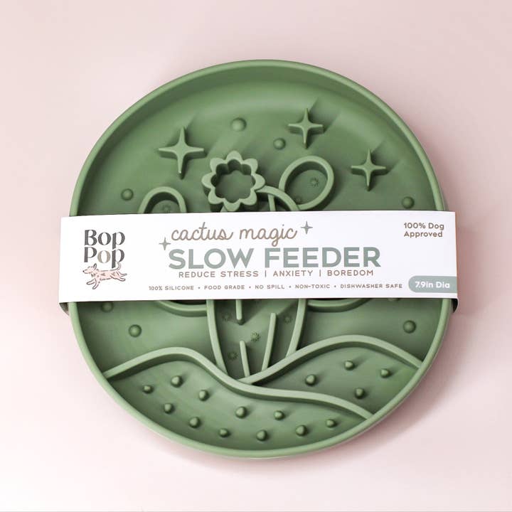 Slow Feeder + Ciotola Attività | Cactus Magico in Verde Salvia per la vendita all'ingrosso da parte di Bop Pop Pets