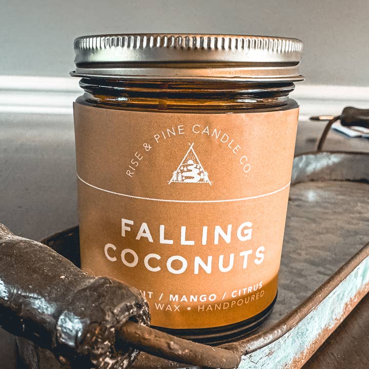 Vela de cera de soja de coco y mango - Tarro marrón de 9oz para venta al por mayor de Rise and Pine Candle Co.