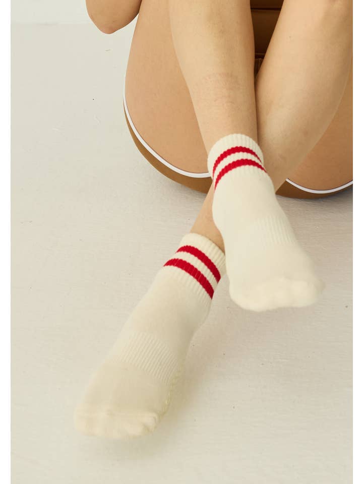 LUCKY HONEY - Wholesale Socks - Women's - The Boyfriend Grip Sock48