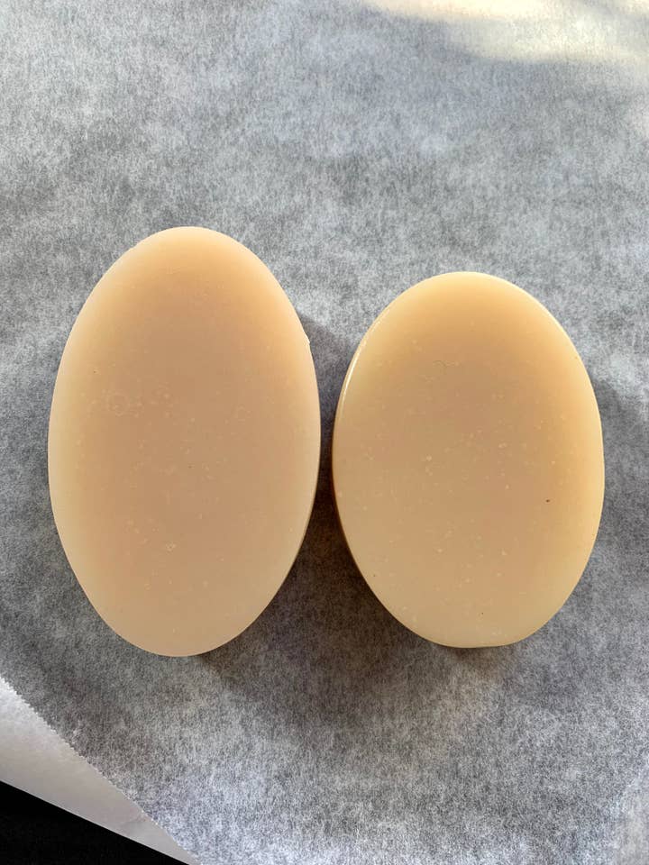 Honey Irish Moss Beauty Bar for wholesale by Gimme Sum Suga LLC