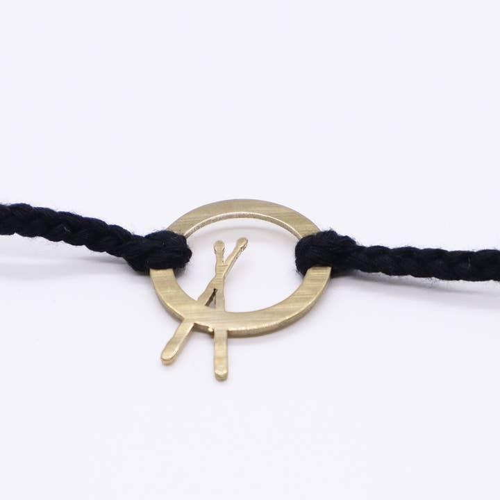 Full Circle Co. – wholesale Berlockarmband – Cross Stick - Återvunnet Cymbal Armband