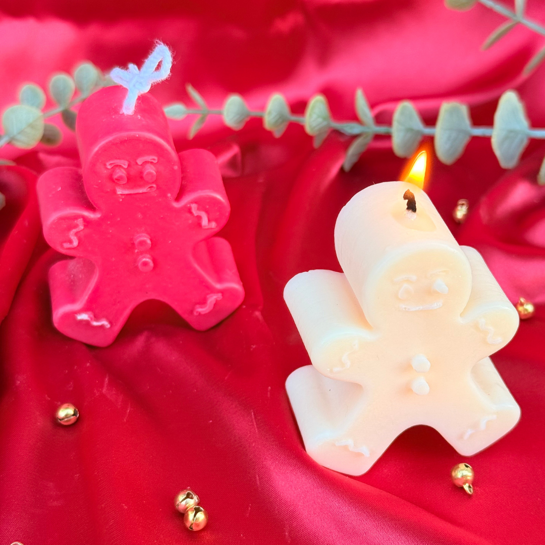 Velarosa Studio LLC – Engroshandel Søjlelys – Vela Hombre de Jengibre – Håndlavet Juledekoration1