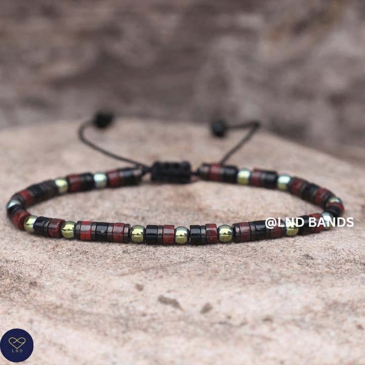Hæmatit, Onyx, Breccieret Jaspis 2x4mm Perlearmbånd: Yoga, Justerbar, Etnisk, Boho, elegant, fokus, klarhed for engroshandel hos LND Bands