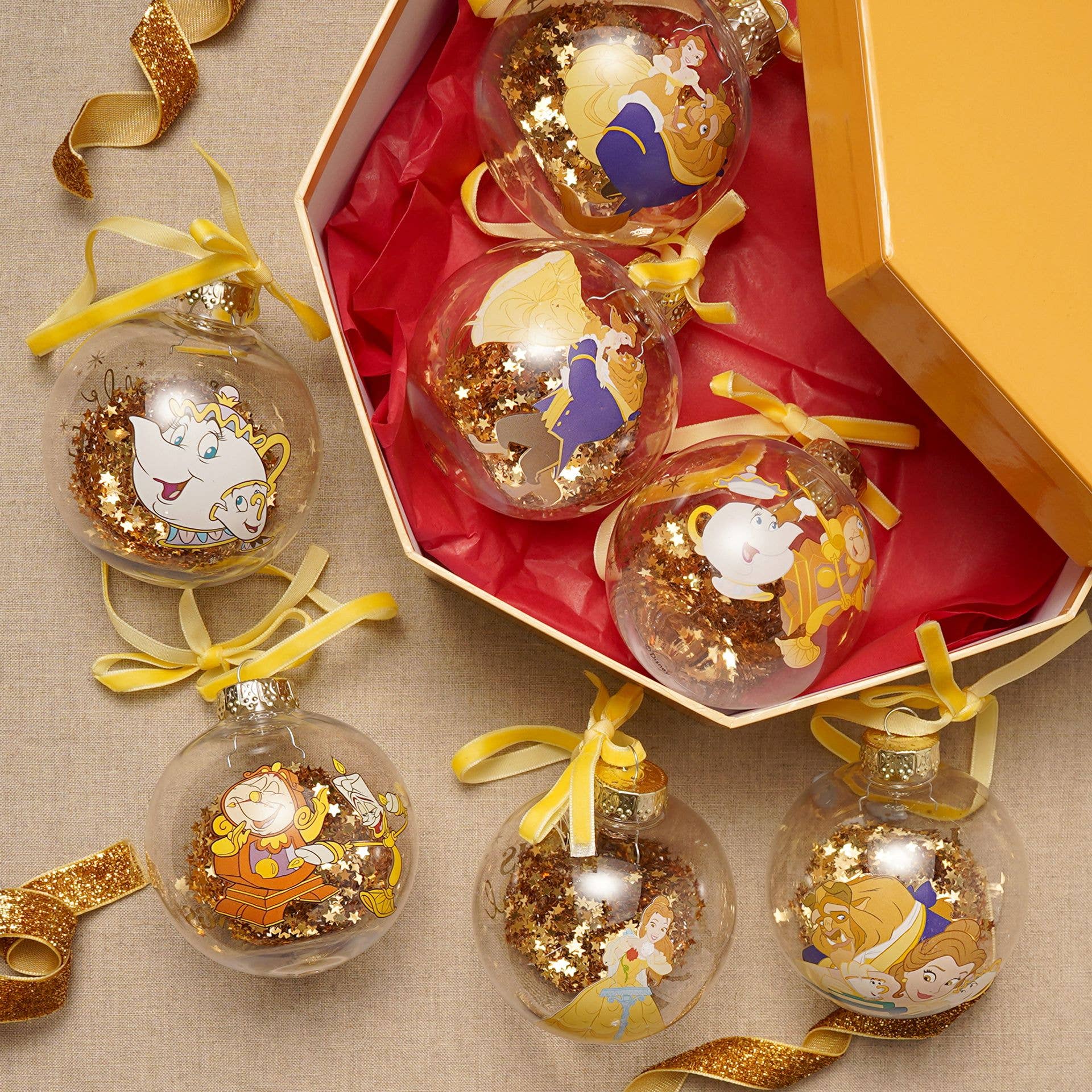 WIDDOP and Co. – Engroshandel Julepynt – Disney sæt med 7 julekugler – Skønheden og Udyret10