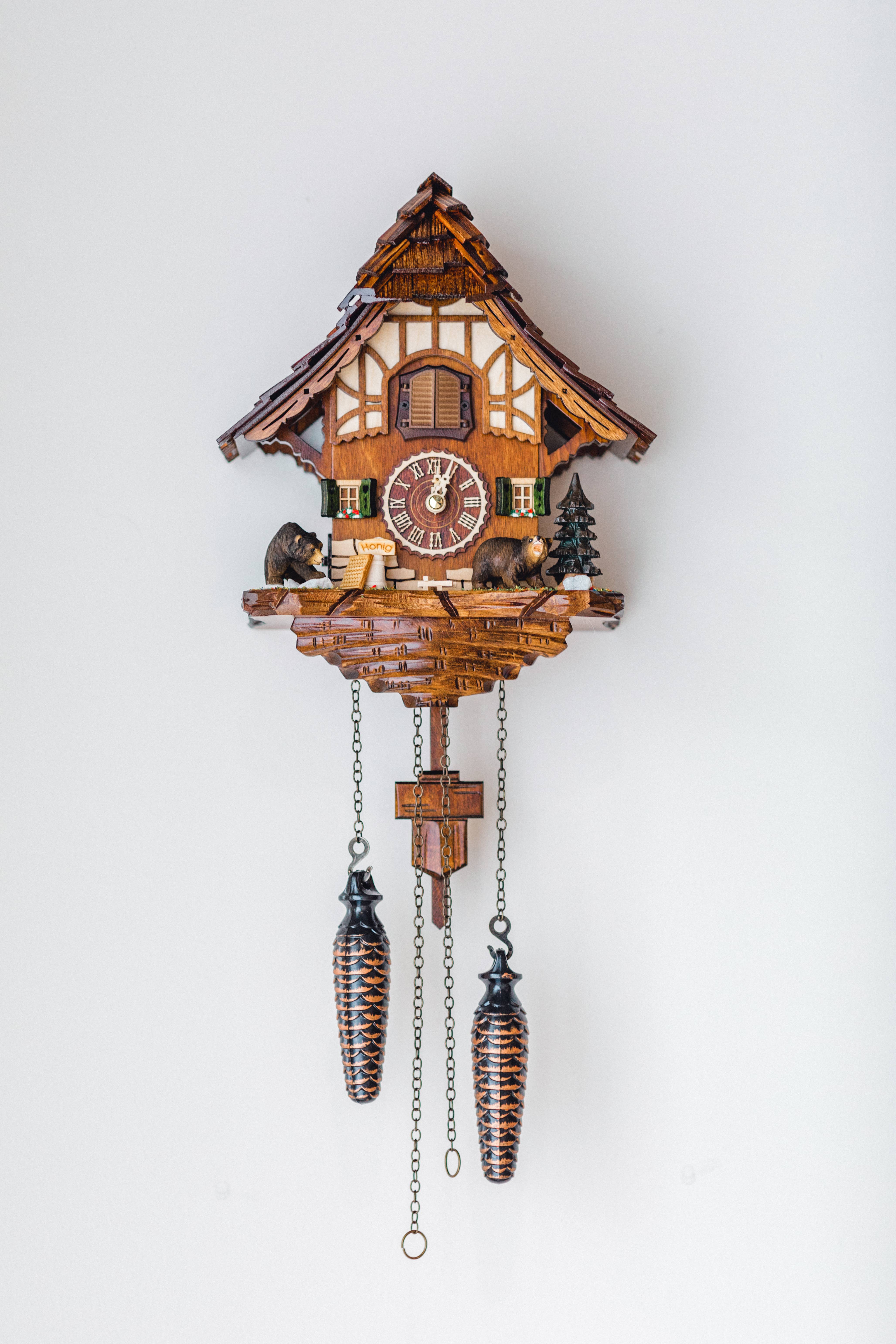 Hermle - Wholesale Wall Clock - BAIERSDORF Cuckoo Clock With Melodies and Bear Figurines1