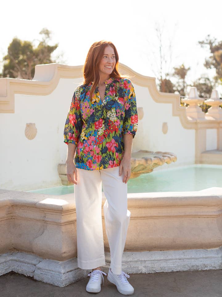 Lesley Evers - Wholesale Blouse - Women's - CAMILLE top Queen's Garden2